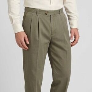 Structure Men's Olive Green Pleated Chino Pants